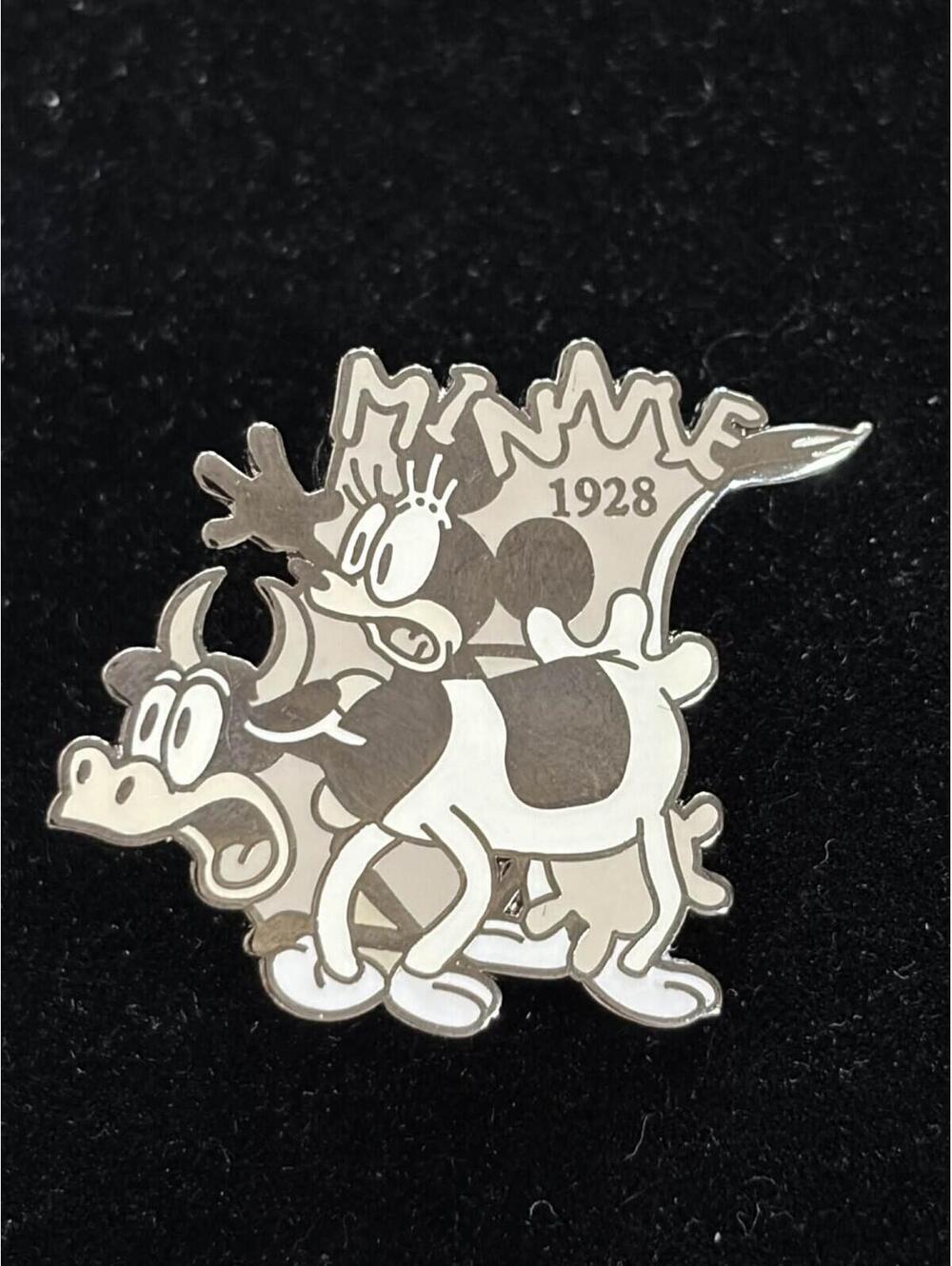 DISNEY 100 YEARS OF DREAMS MINNIE # 6 Black and White 1928 Classic Cow